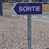 panneau aluminium laqué sur mono mât acier galvanisé, décor transcript adhésif